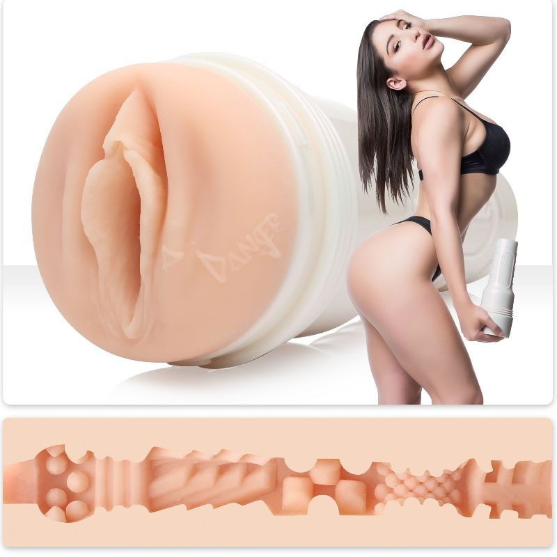 Ilhaerotica - FLESHLIGHT GIRLS - ABELLA PERIGO VAGINA